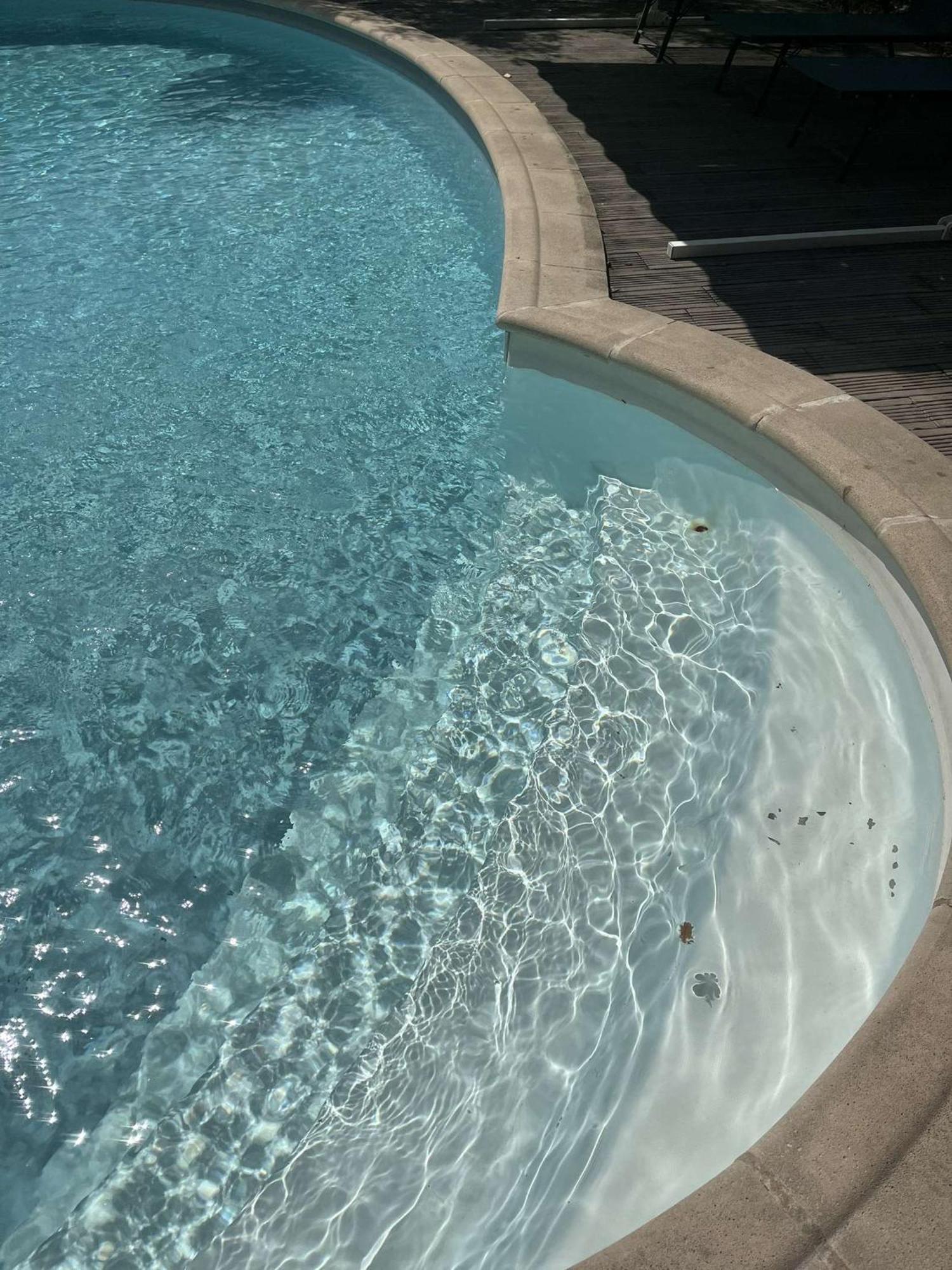 272 Le Valon Apartment Blou Luaran gambar